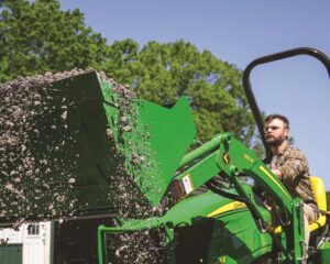 John Deere 1023E